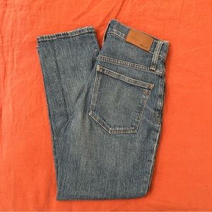 Madewell Petite Classic Straight Jean